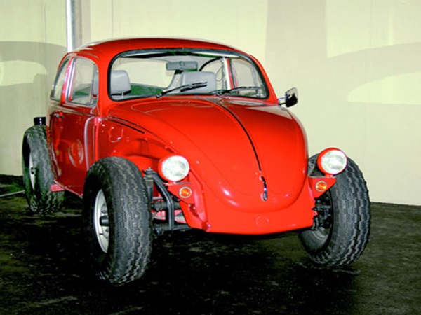 शेख ने बनाई वाहनों की अजीब दुनिया शेख ने बनाई वाहनों की अजीब दुनिया