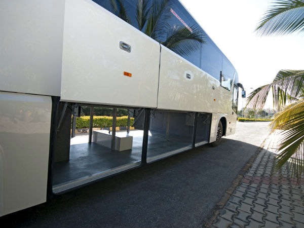 स्‍कैनिया की सुपरलग्‍जरी बस मेट्रोलिंक