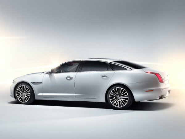 जगुआर की लग्‍जरी सिडान एक्‍सजे अल्टिमेट हुई पेश