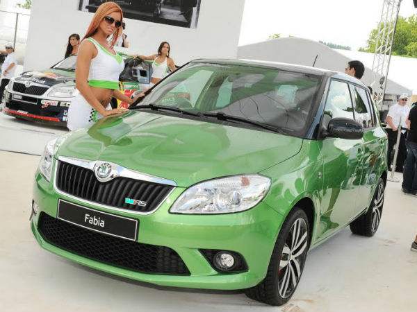 एक कार खरीदो एक मुफ्त पाओ 