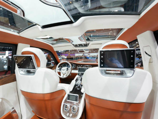 बेंटले की पहली एसयूवी, लान्‍च से पहले हैरतंगेज बुकिंग 