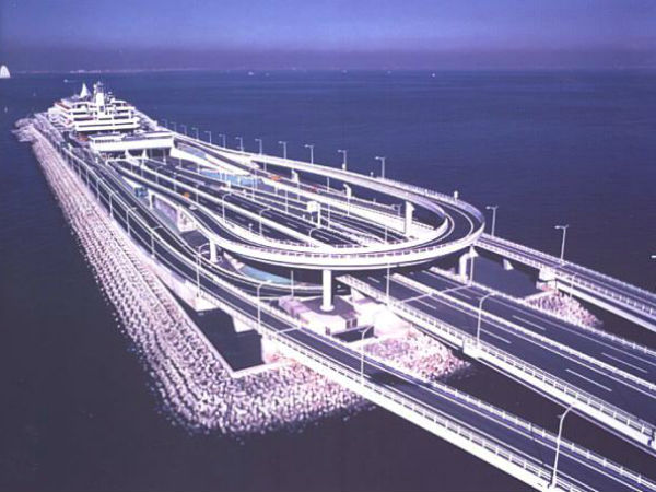 टोक्‍यो बे एक्‍वा लाईन, जापान 