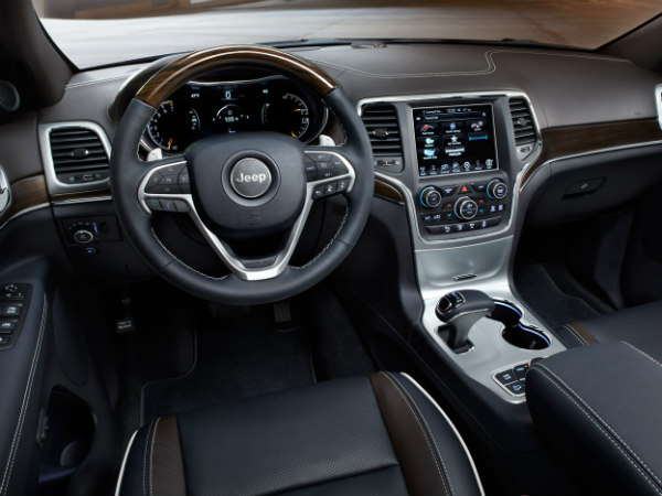 जीप ने पेश किया ग्रां चेरोकी 