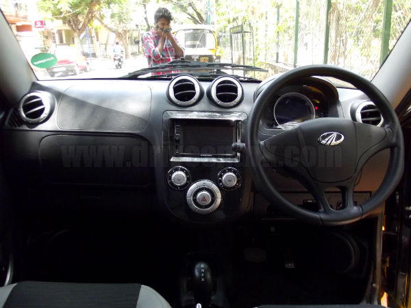 टेस्‍ट ड्राइव रिव्‍यू • महिन्‍द्रा रीवा ई2ओ फ्यूचर मोबिलिटी