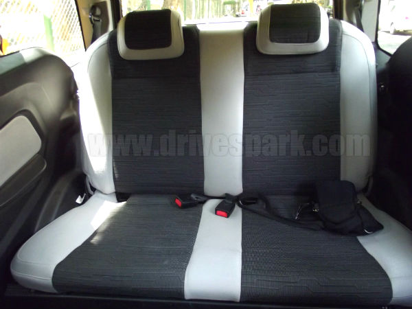 टेस्‍ट ड्राइव रिव्‍यू • महिन्‍द्रा रीवा ई2ओ फ्यूचर मोबिलिटी