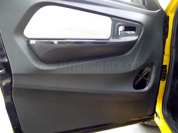 टेस्‍ट ड्राइव रिव्‍यू • महिन्‍द्रा रीवा ई2ओ फ्यूचर मोबिलिटी