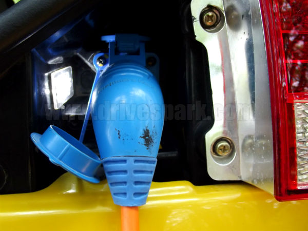 टेस्‍ट ड्राइव रिव्‍यू • महिन्‍द्रा रीवा ई2ओ फ्यूचर मोबिलिटी