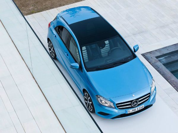 इस महिने पेश होगी मर्सडीज की सबसे सस्‍ती कार 