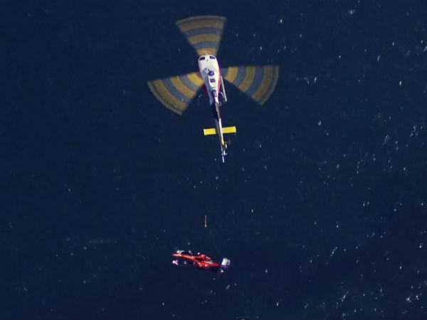 रेस ट्रैक से पहले आसमान में गरजी फेरारी 