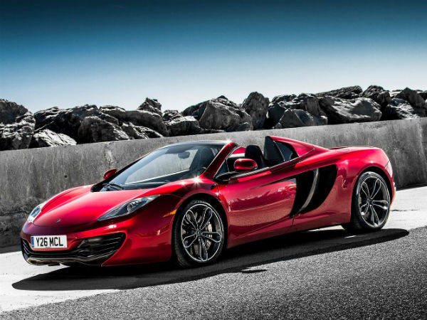 करोड़ो की मैकलेरेन कार जलकर हुई खाक 