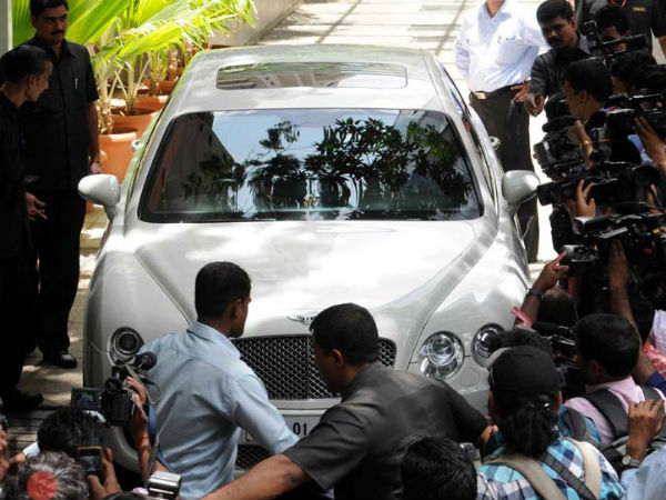 शिल्‍पा के 1 साल के बेटे को मिली लेम्‍बोर्गिनी 