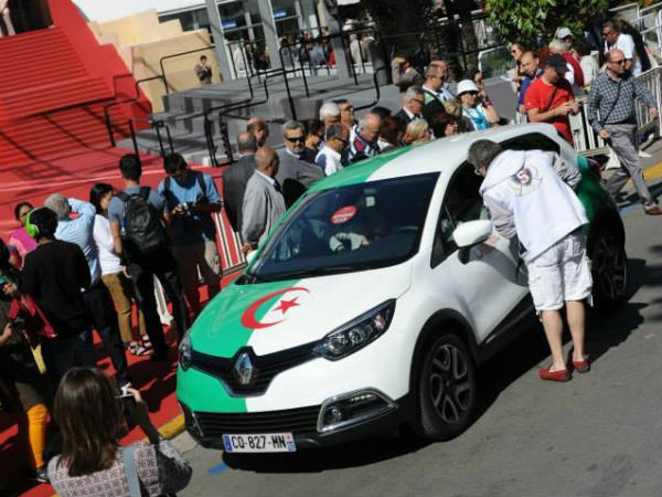 रेनाल्‍ट ने कान्‍स में पेश की शानदार कार 