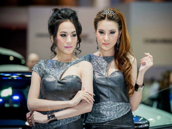 बैंकॉक मोटर शो की हॉट बेब्‍स