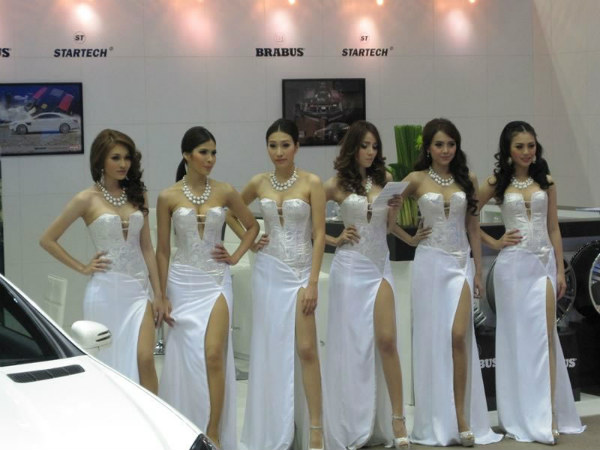 बैंकॉक मोटर शो की हॉट बेब्‍स