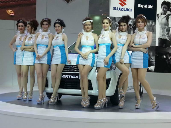 बैंकॉक मोटर शो की हॉट बेब्‍स