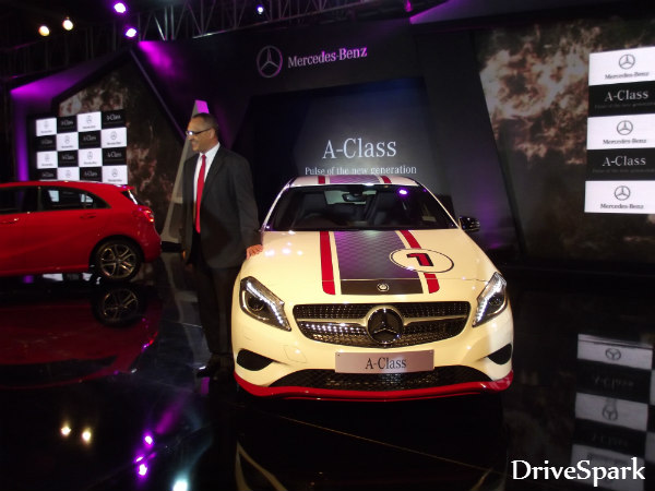खत्‍म हुआ इंतजार, पेश हुई मर्सडीज की सबसे सस्‍ती कार