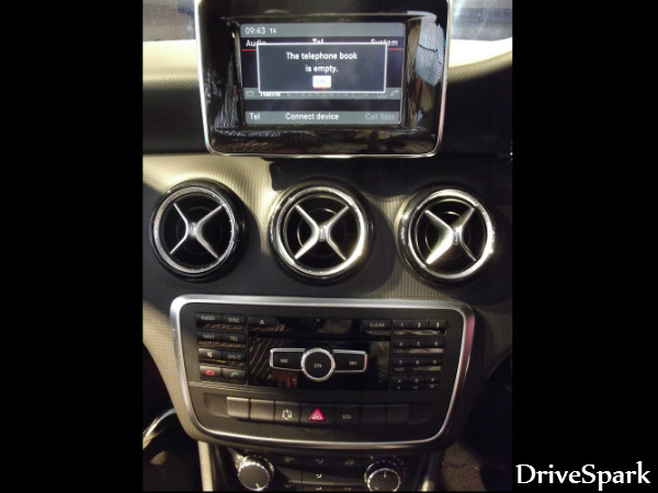 खत्‍म हुआ इंतजार, पेश हुई मर्सडीज की सबसे सस्‍ती कार