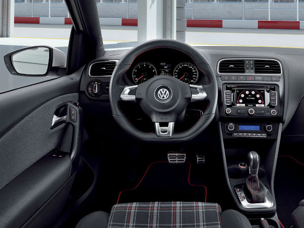 फोक्‍सवेगन पोलो एक शानदार हैचबैक 