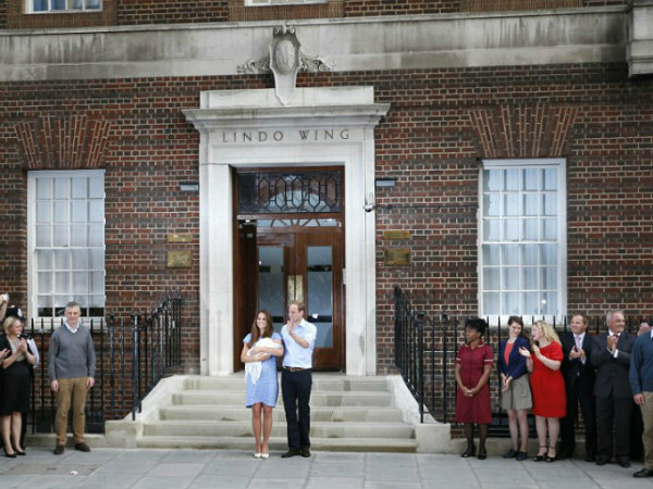  इस शाही सवारी में निकला लंदन का मुस्तख्बिल