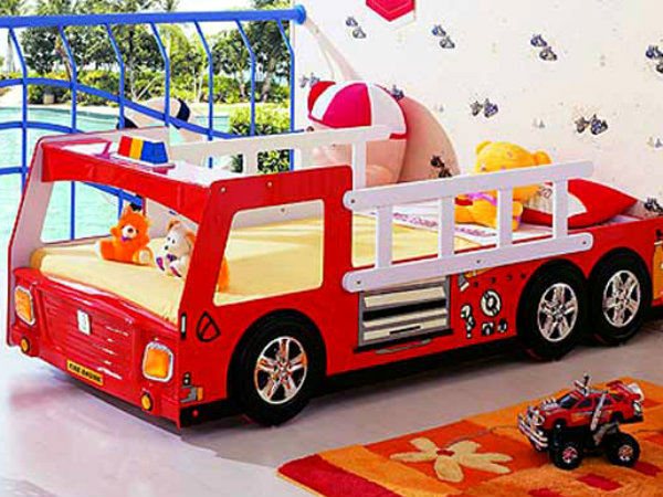 अजीबो-गरीब है कारों से सजी बच्‍चों की दुनिया