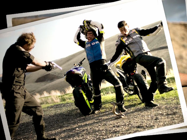 बाइकर्स पर किया फॉयर 