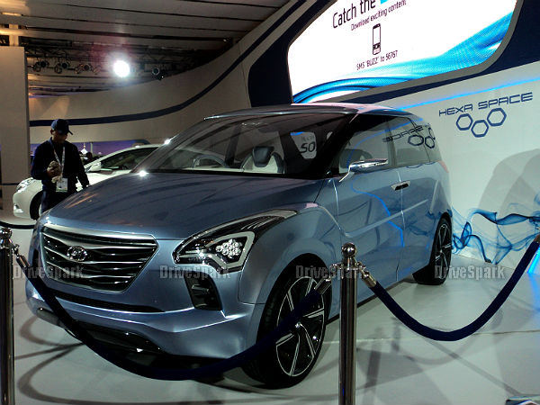 ह्युंडई की बेहतरीन एमपीवी हेक्‍सा स्‍पेश 