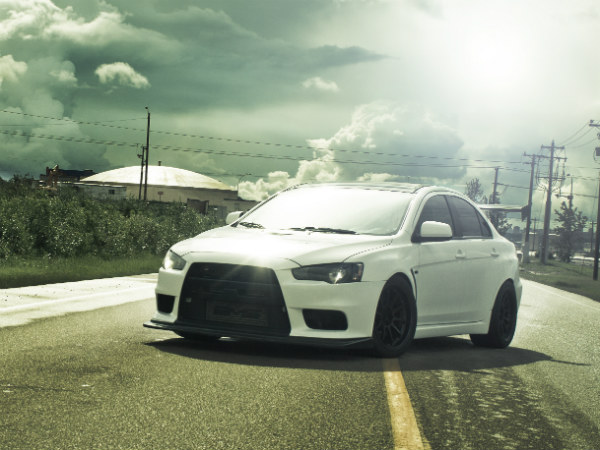 गर्म गाड़ी को न करें साफ