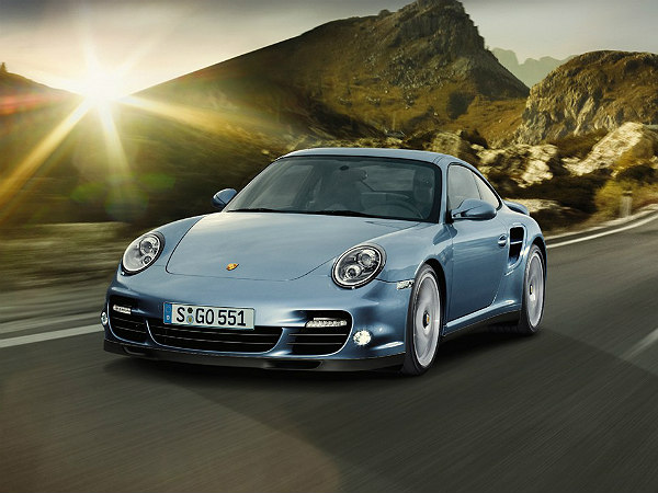 पोर्शे की बेहतरीन स्‍पोर्ट कार 911 