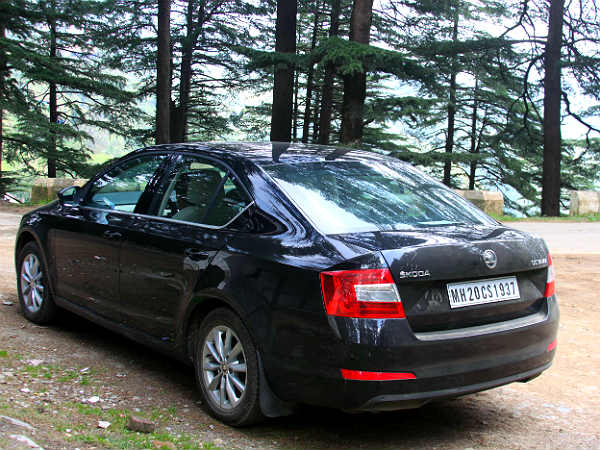 2013 Skoda Octavia Launched In India; Price, Features & Specification 
