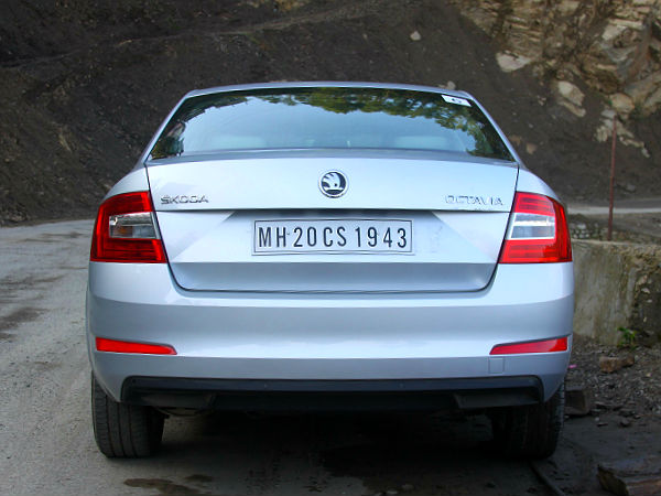 2013 Skoda Octavia Launched In India; Price, Features & Specification 