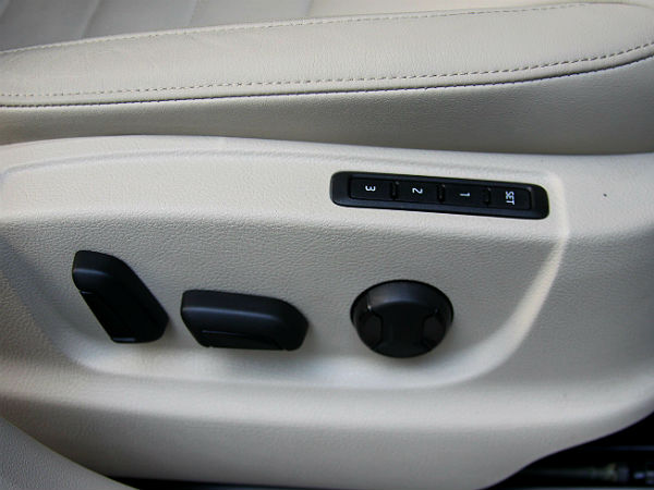 2013 Skoda Octavia Launched In India; Price, Features & Specification 