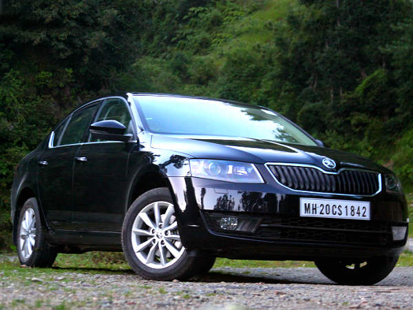 2013 Skoda Octavia Launched In India; Price, Features & Specification 