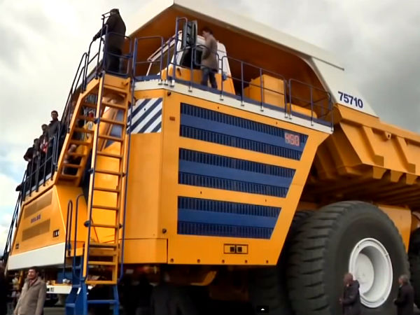 World's Largest Mining Dump Truck Belaz 75710 World's Largest Mining Dump Truck Belaz 75710