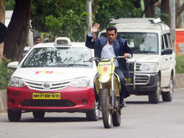Salman Khan Driving Suzuki Bikes In Movie Jai Ho 