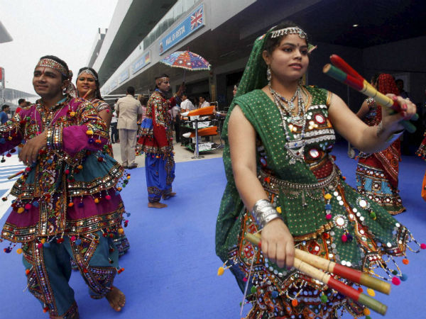 2013 F1 Indian GP Highlights; Fans Feel F1 Will Return In 2015