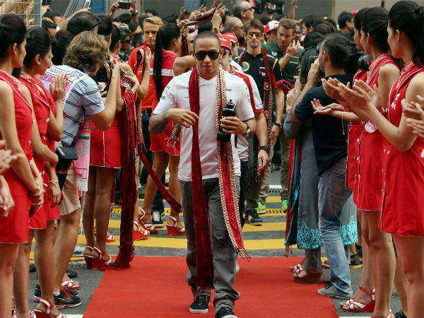  2013 F1 Indian GP Highlights; Fans Feel F1 Will Return In 2015