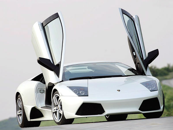 लेम्‍बोर्गिनी मुचीलागो (Lamborghini Murcielago)
