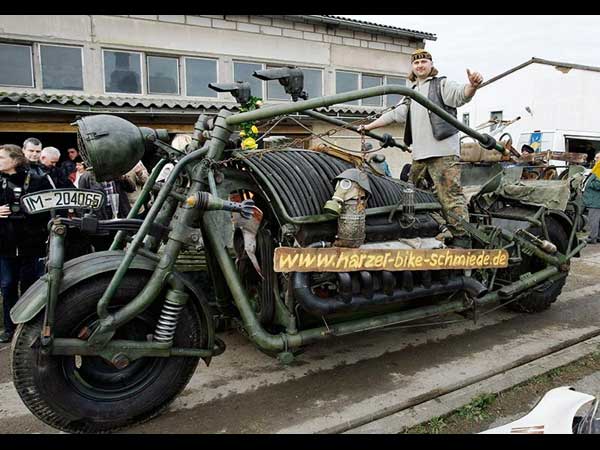 एक साल का लंबा समय 