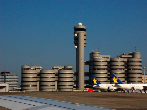 6 - टोक्‍यो इंटरनेशनल एअरपोर्ट 