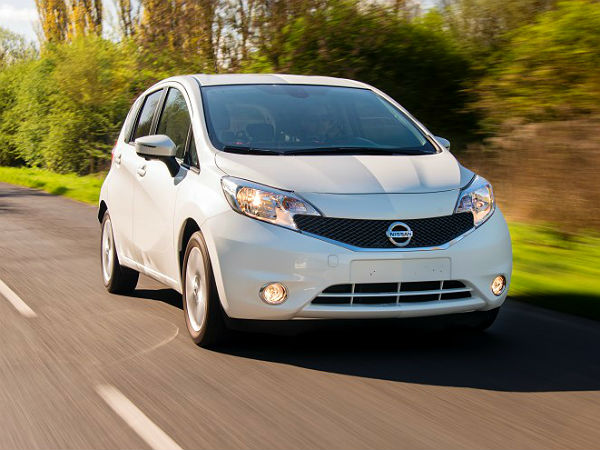 हर सड़क पर दौड़ाई कार 