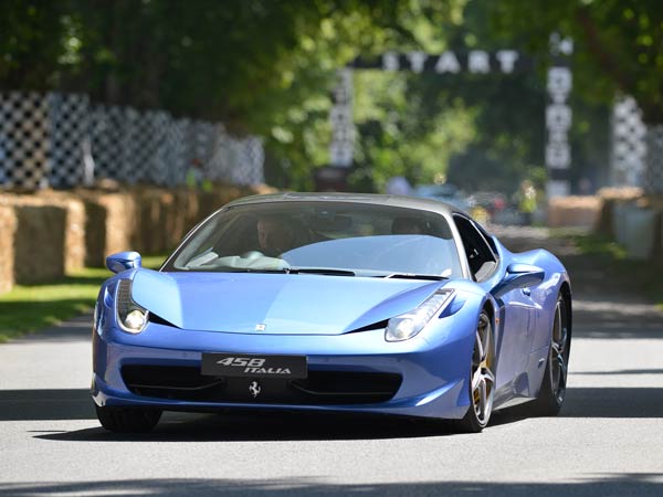 10 - फेरारी 458 