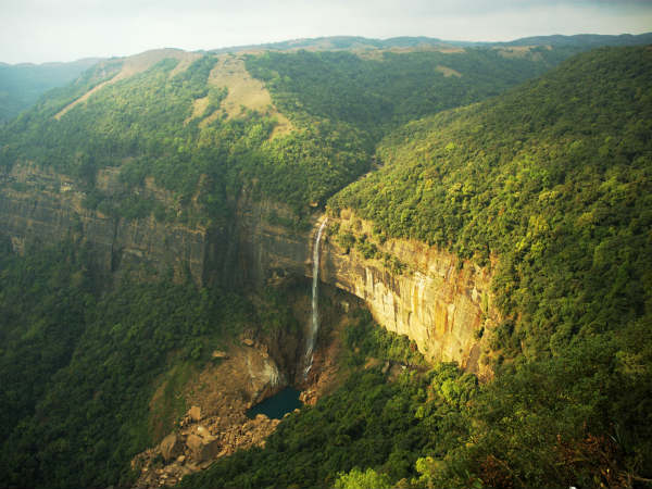 नोहखालीकाई फॉल्‍स • चेरापूंजी 