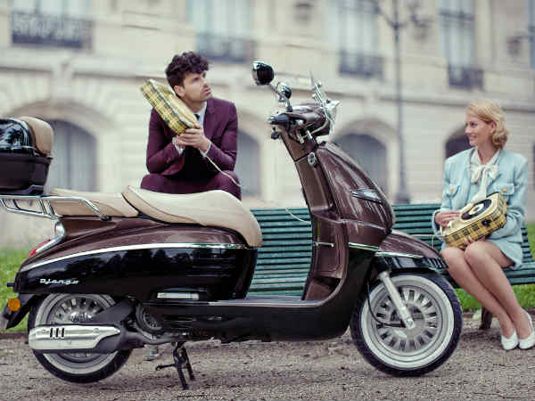 आकर्षक और दमदार डीजैंगो 