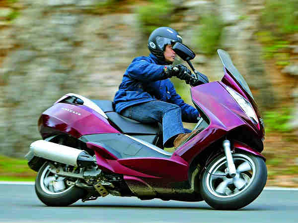 प्‍यूजो स्‍टेलिस कोई नहीं ऐसा 