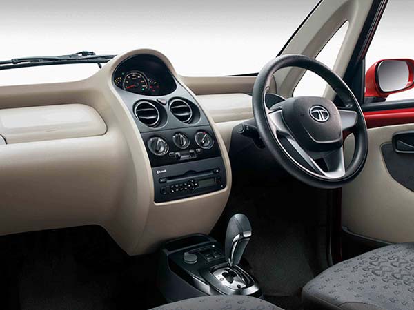 टाटा नैनो इंटीरियर 