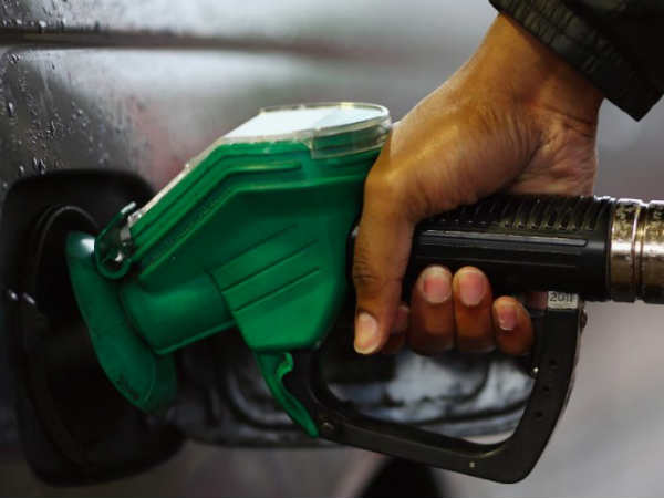 सुबह के समय इंधन भरें: 