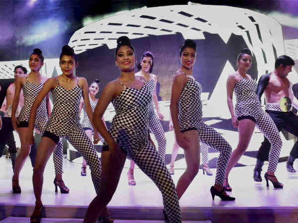 दिल्‍ली में हुई पेश 