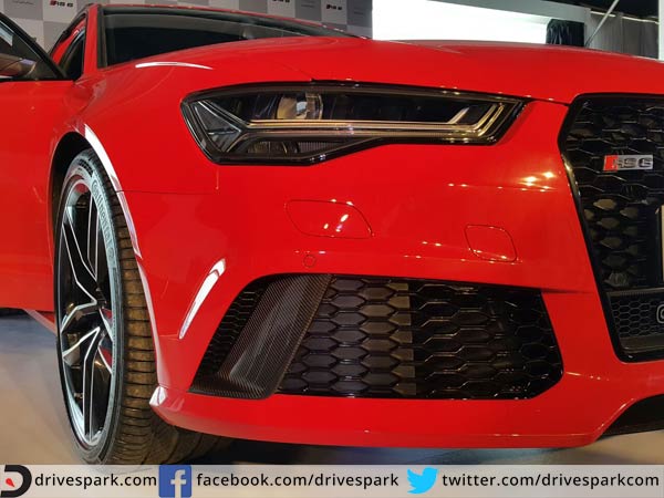 आकर्षक फ्रंट 