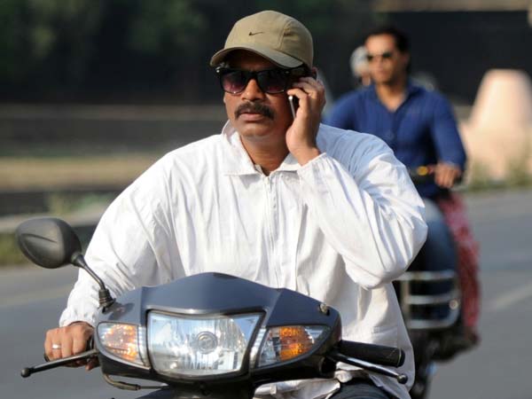 मोबाइल पे बात 