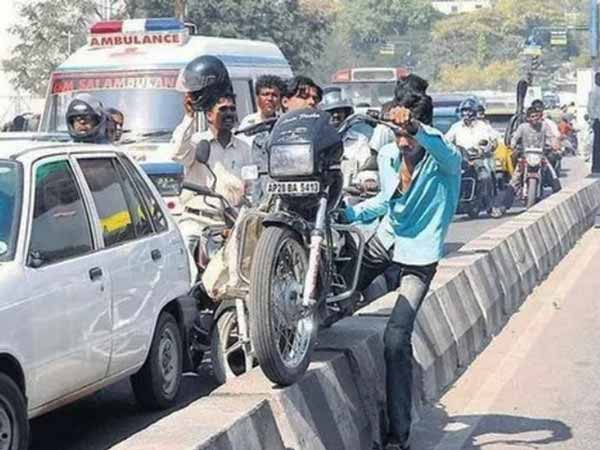 ये तो हद हो गई 